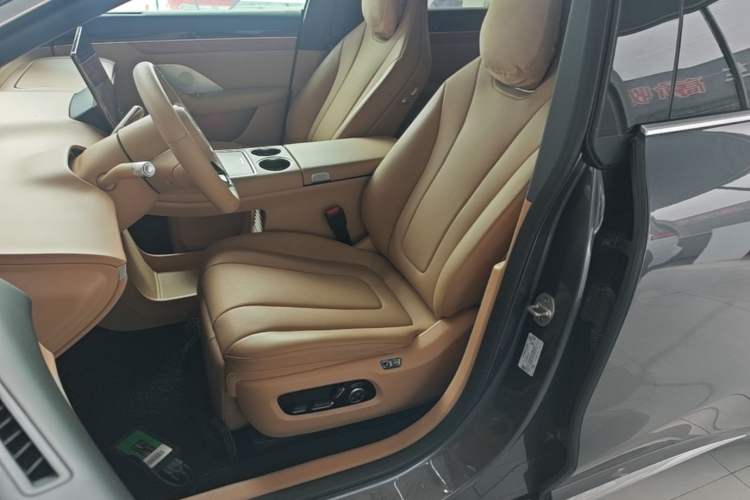 Used Hima Luxeed R7 2025 Extended-Range 331km Ultra Left Front Seat