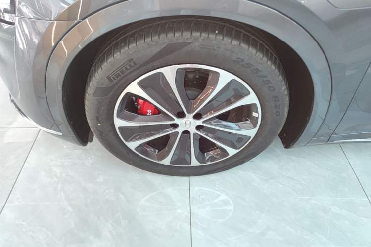 Used Hima Luxeed R7 2025 Extended-Range 331km Ultra Left Front Wheel Hub