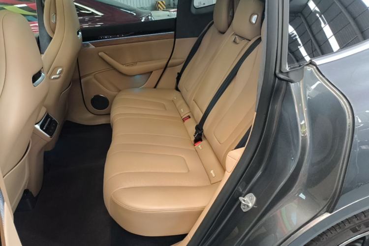 Used Hima Luxeed R7 2025 Extended-Range 331km Ultra Left Rear Seat