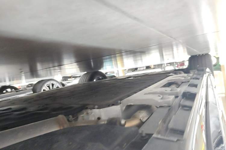 Used Hima Luxeed R7 2025 Range-Extended Version 251 km Max Left Side Sill