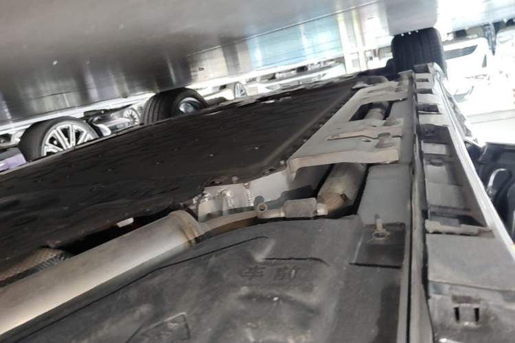 Used Hima Luxeed R7 2025 Extended-Range 331km Ultra Left Side Sill
