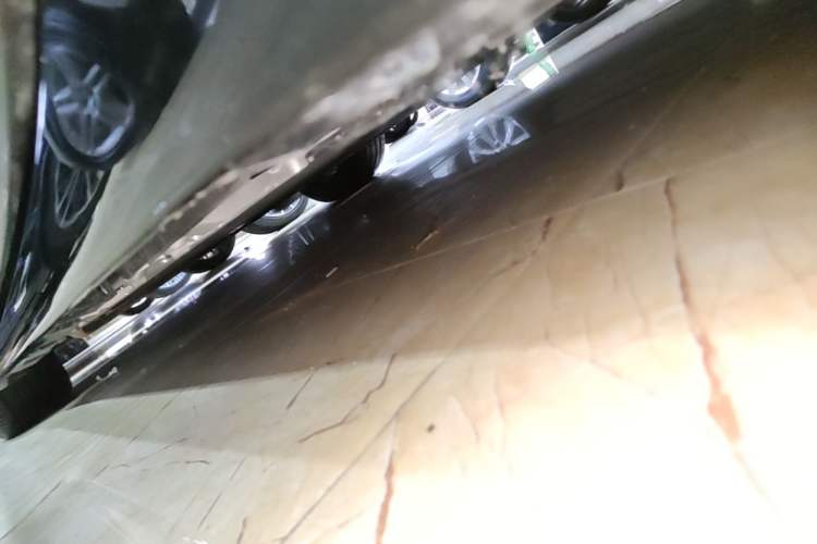 Used Hima Luxeed R7 2025 Range-Extended Version 251 km Max Left Side Sill