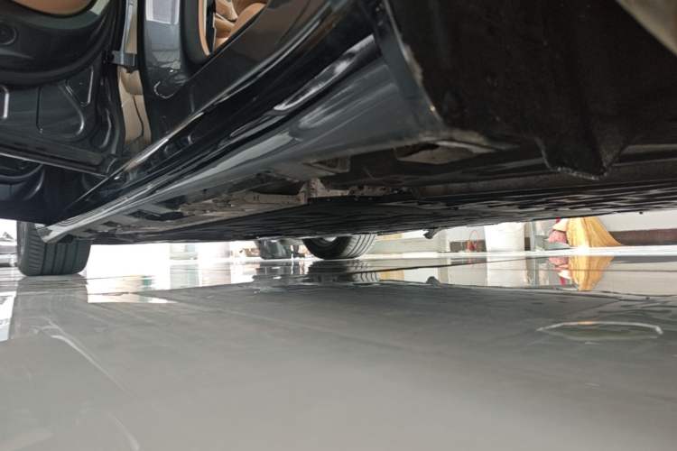 Used Hima Luxeed R7 2025 Extended-Range 331km Ultra Left Side Sill