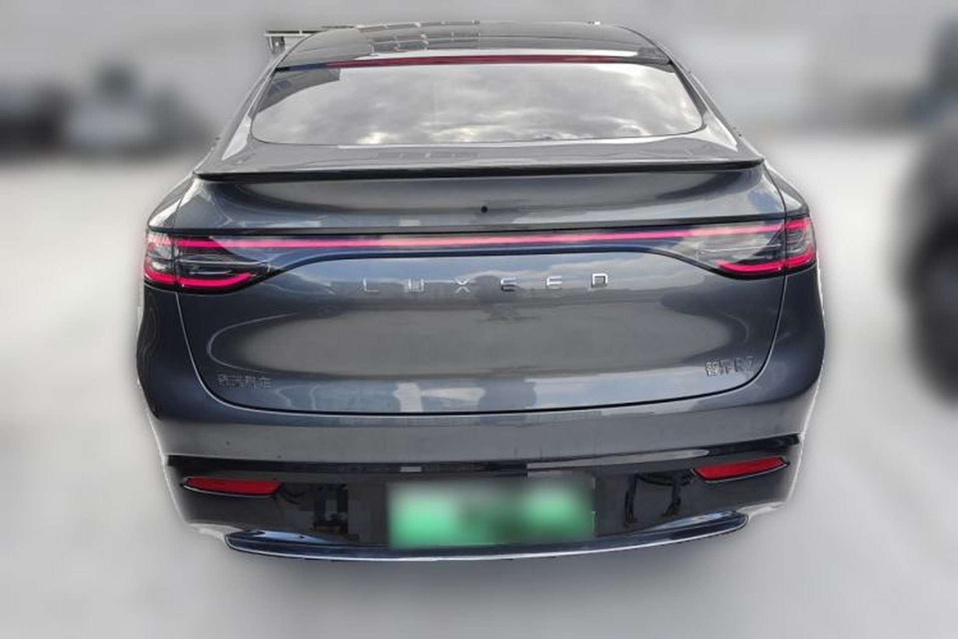 Used Hima Luxeed R7 2025 Range-Extended Version 251 km Max Rear