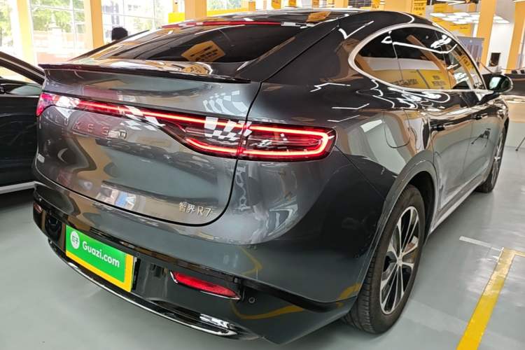 Used Hima Luxeed R7 2025 Extended-Range 251km Pro Rear Right 45 Deg