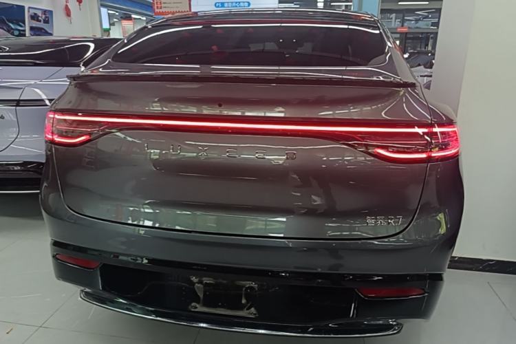 Used Hima Luxeed R7 2025 Range-Extended Version 251 km Max Rear