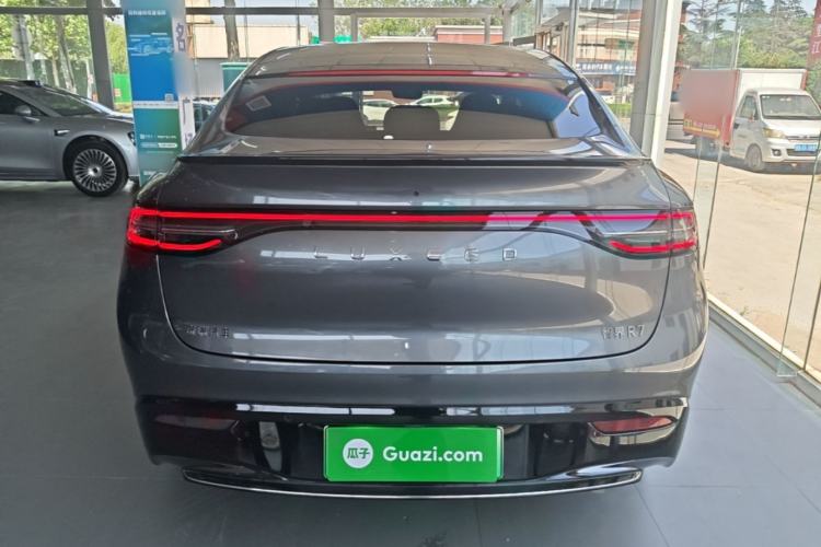 Used Hima Luxeed R7 2025 Range-Extended Version 251 km Max Rear