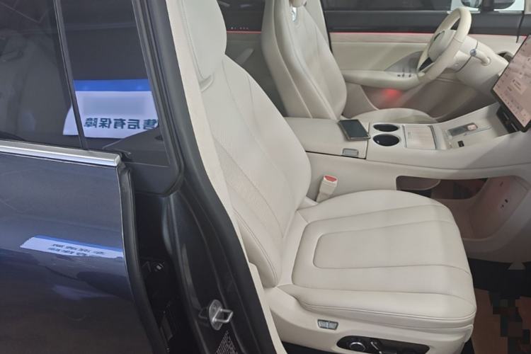 Used Hima Luxeed R7 2025 Extended-Range 251km Pro Right Front Seat