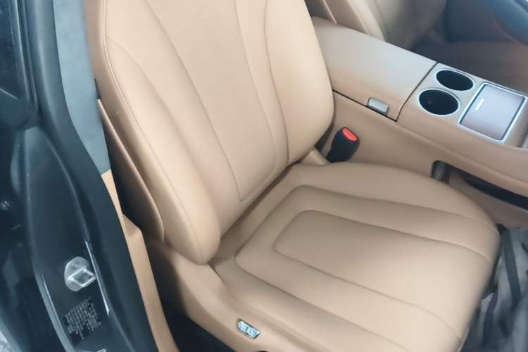 Used Hima Luxeed R7 2025 Extended-Range 331km Ultra Right Front Seat