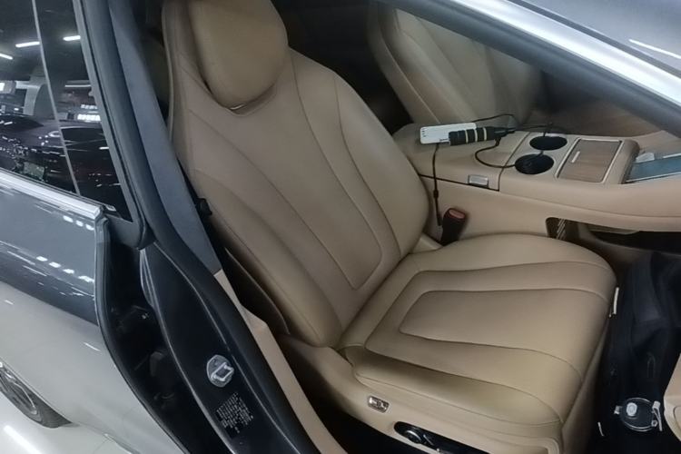 Used Hima Luxeed R7 2025 Extended-Range 331km Ultra Right Front Seat