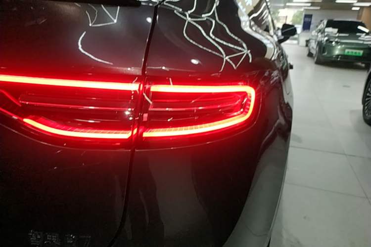 Used Hima Luxeed R7 2025 Extended-Range 331km Ultra Right Rear Taillight