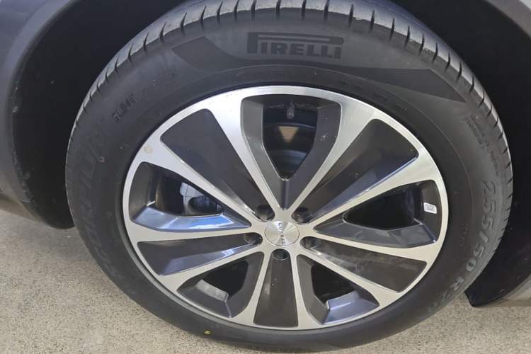 Used Hima Luxeed R7 2025 Extended-Range 251km Pro Right Rear Wheel Hub