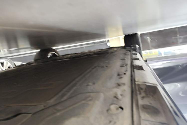 Used Hima Luxeed R7 2025 Extended-Range 331km Ultra Right Side Sill