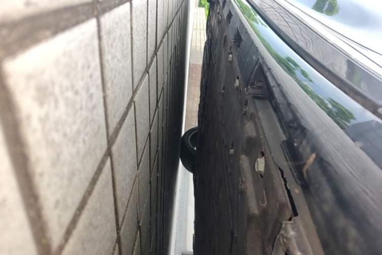 Used Hima Luxeed R7 2025 Extended-Range 331km Ultra Right Side Sill