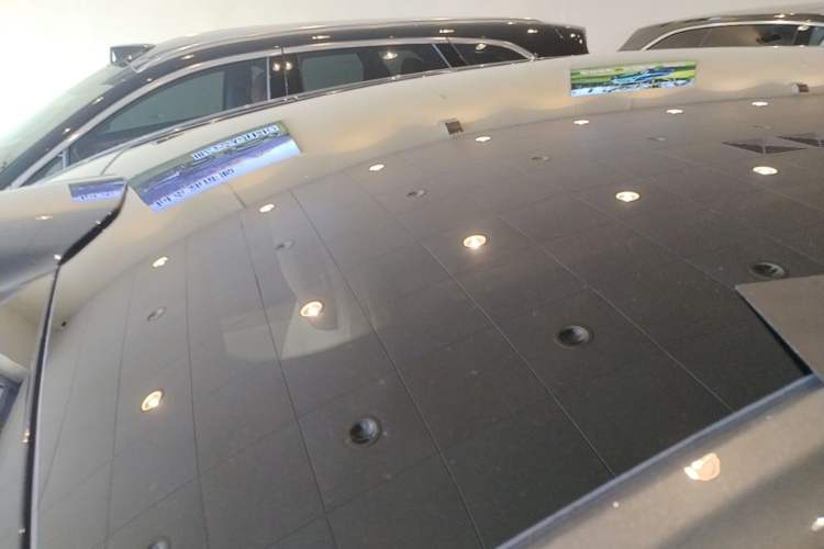 Used Hima Luxeed R7 2025 Extended-Range 331km Ultra Roof