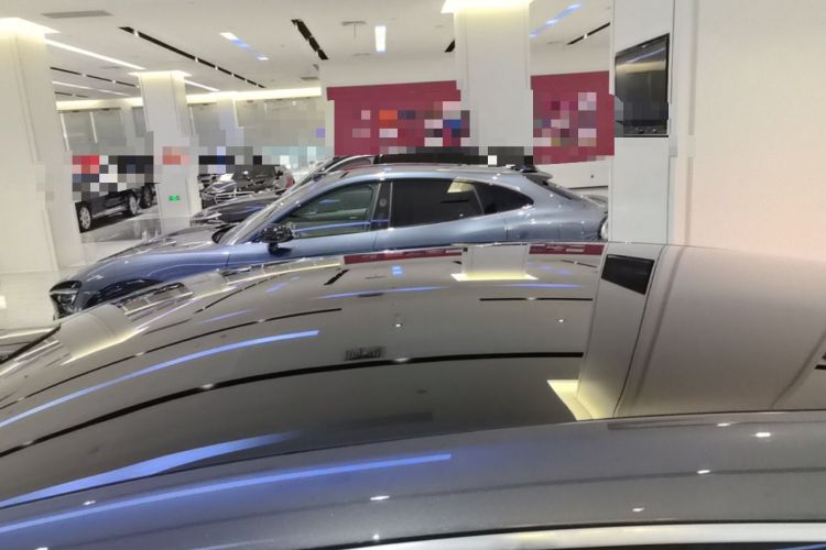 Used Hima Luxeed R7 2025 Range-Extended Version 251 km Max Roof