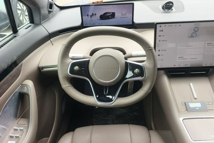 Used Hima Luxeed R7 2025 Extended-Range 331km Ultra Steering Wheel
