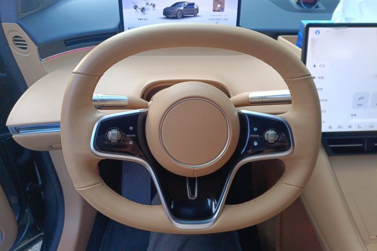 Used Hima Luxeed R7 2025 Extended-Range 331km Ultra Steering Wheel