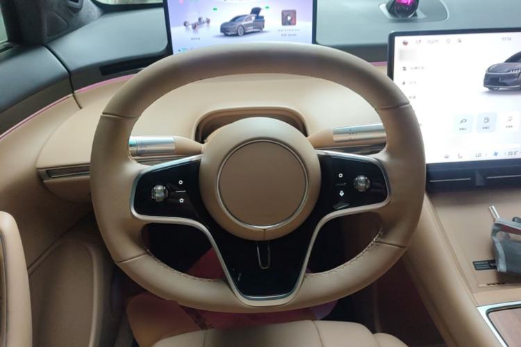 Used Hima Luxeed R7 2025 Extended-Range 331km Ultra Steering Wheel