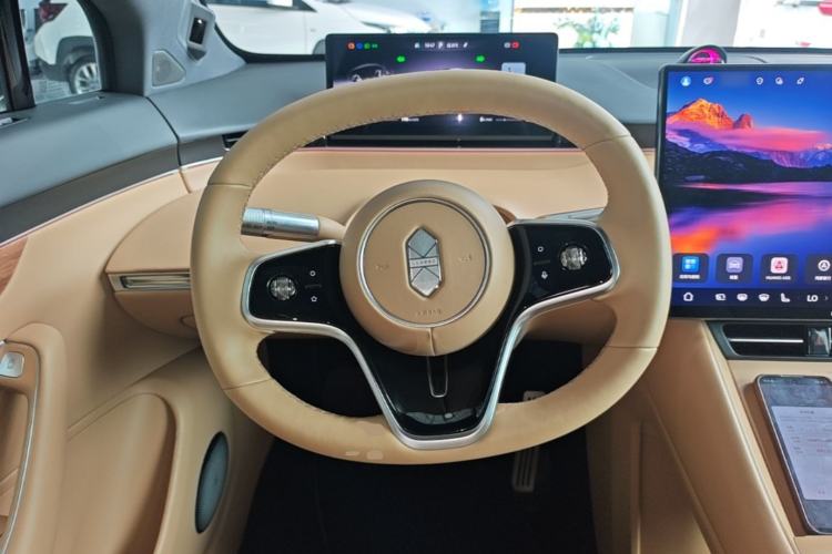 Used Hima Luxeed R7 2025 Extended-Range 331km Ultra Steering Wheel