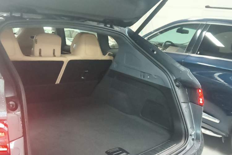 Used Hima Luxeed R7 2025 Extended-Range 331km Ultra Trunk
