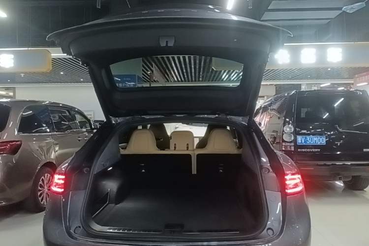 Used Hima Luxeed R7 2025 Extended-Range 331km Ultra Trunk
