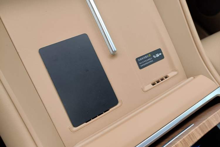 Used Hima Luxeed R7 2025 Extended-Range 331km Ultra Vehicle Key