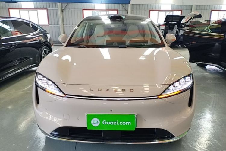 Used Hima Luxeed R7 2025 Range-Extended Version 251 km Max Front