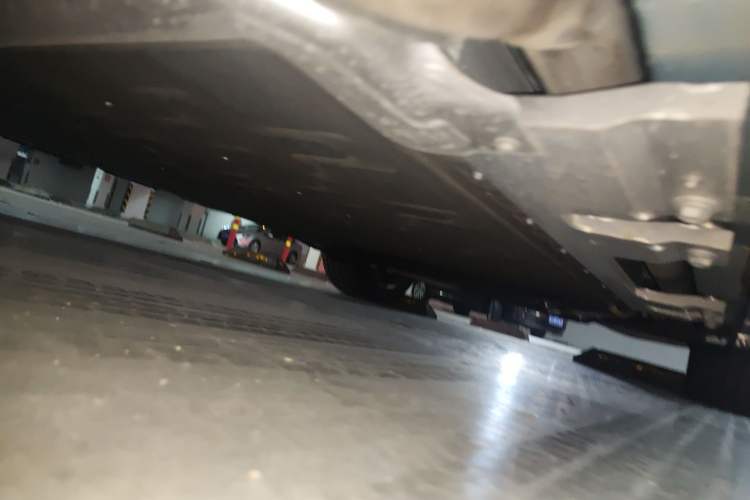 Used Hima Luxeed R7 2025 Extended-Range 251km Pro Chassis Front Left