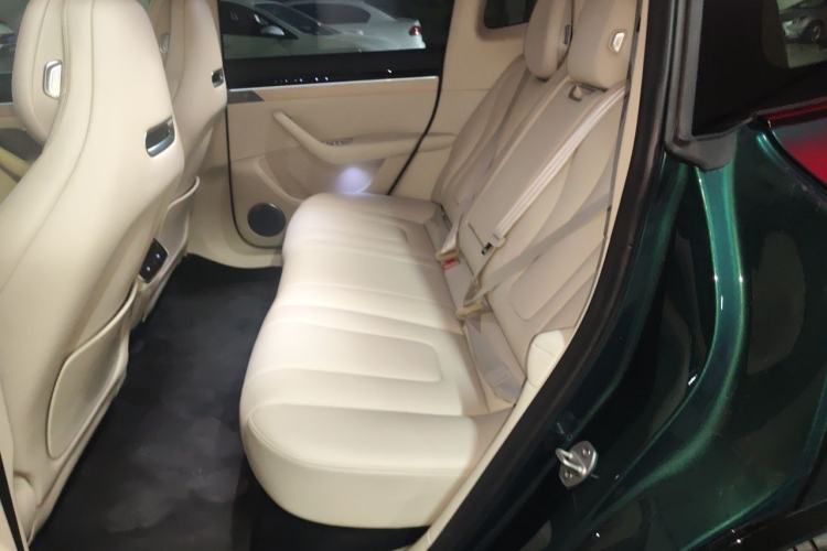 Used Hima Luxeed R7 2025 Extended-Range 251km Pro Left Rear Seat