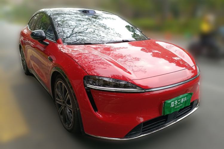 Used Hima Luxeed R7 2025 Range-Extended Version 251 km Max Front Right 45 Deg