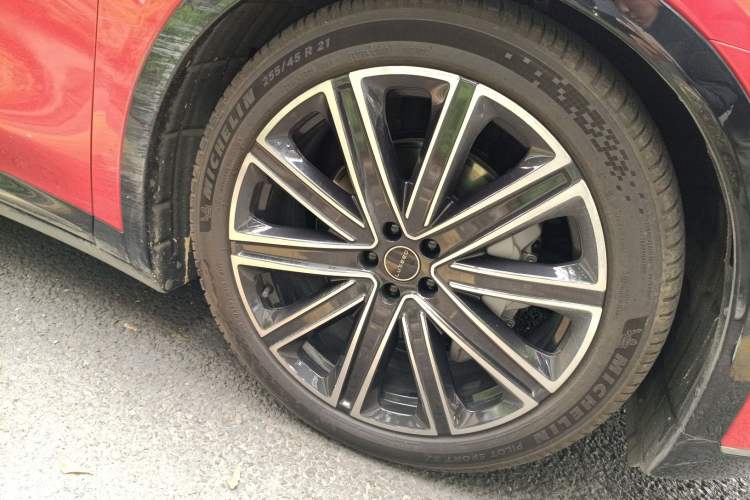 Used Hima Luxeed R7 2025 Range-Extended Version 251 km Max Right Front Wheel Hub