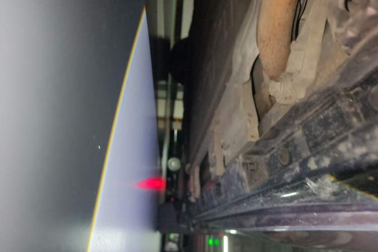 Used Hima Luxeed R7 2025 Range-Extended Version 251 km Max Chassis Front Left