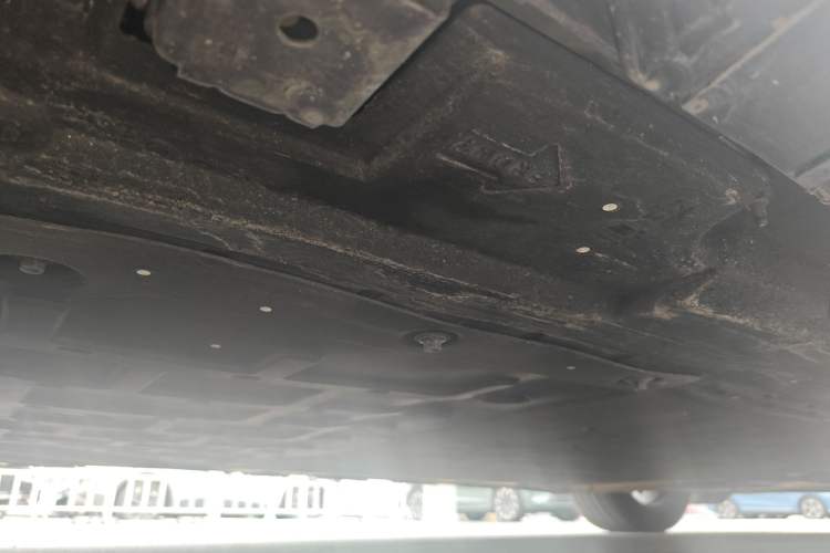 Used Hima Luxeed R7 2025 Range-Extended Version 251 km Max Chassis Rear Right