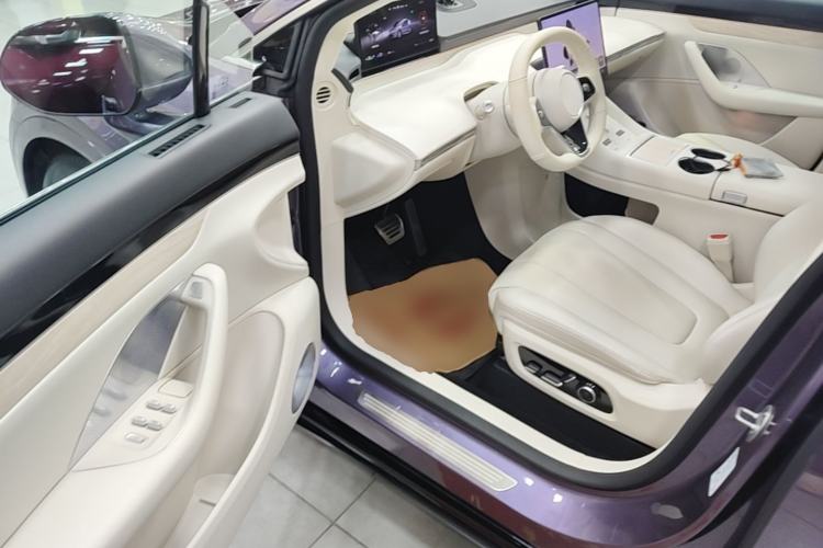 Used Hima Luxeed R7 2025 Range-Extended Version 251 km Max Driver Seat