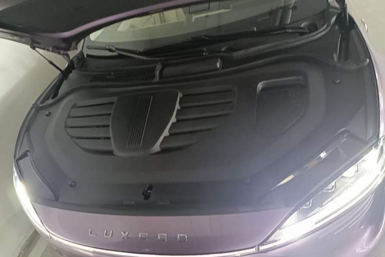 Used Hima Luxeed R7 2025 Extended-Range 331km Ultra Engine Bay