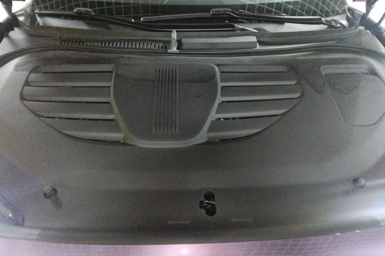 Used Hima Luxeed R7 2025 Range-Extended Version 251 km Max Engine Bay