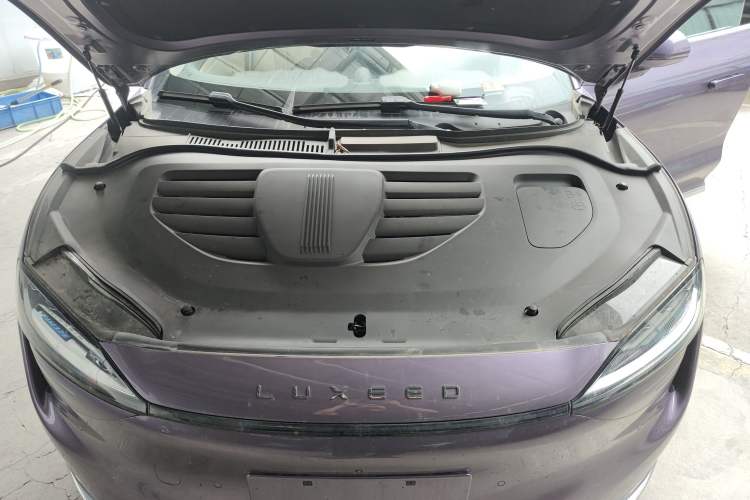 Used Hima Luxeed R7 2025 Extended-Range 331km Ultra Engine Bay