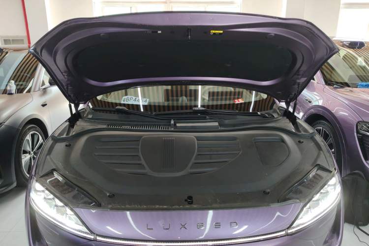 Used Hima Luxeed R7 2025 Extended-Range 331km Ultra Engine Bay