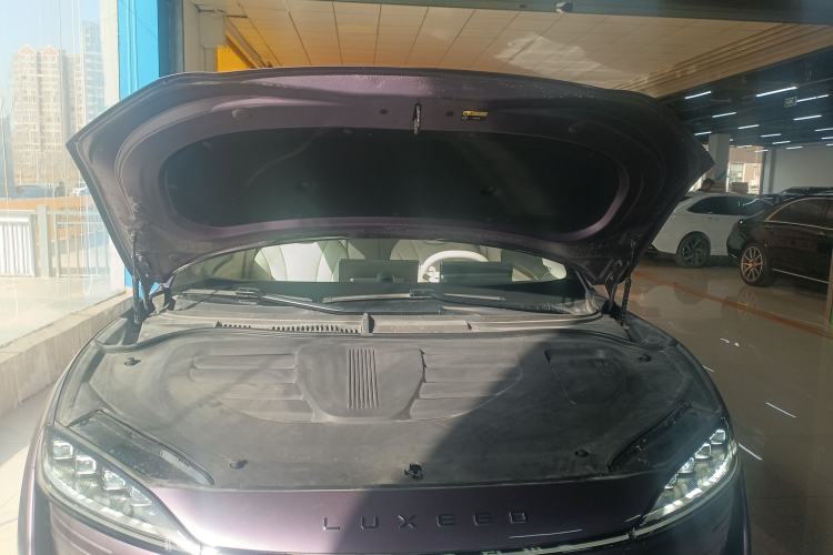 Used Hima Luxeed R7 2025 Range-Extended Version 251 km Max Engine Bay