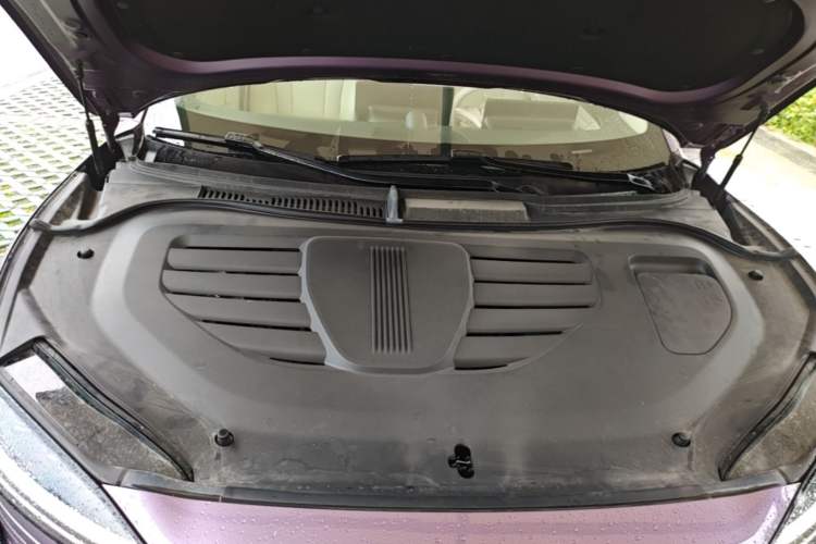 Used Hima Luxeed R7 2025 Extended-Range 331km Ultra Engine Bay