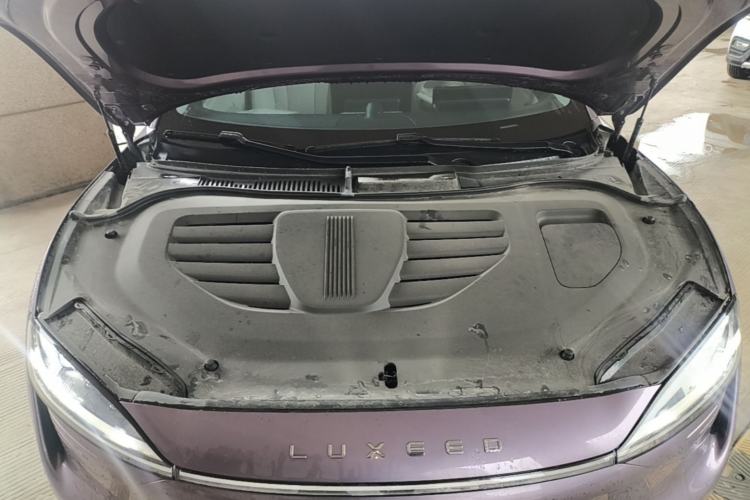 Used Hima Luxeed R7 2025 Range-Extended Version 251 km Max Engine Bay