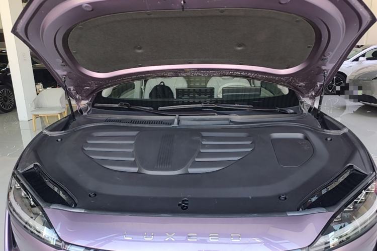 Used Hima Luxeed R7 2025 Range-Extended Version 251 km Max Engine Bay