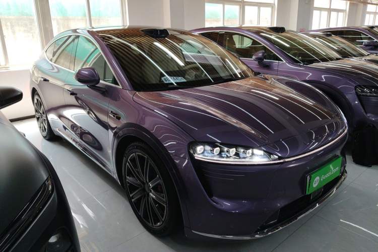 Used Hima Luxeed R7 2025 Extended-Range 331km Ultra Exterior 1