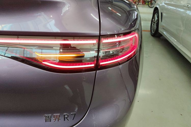 Used Hima Luxeed R7 2025 Range-Extended Version 251 km Max Exterior 1