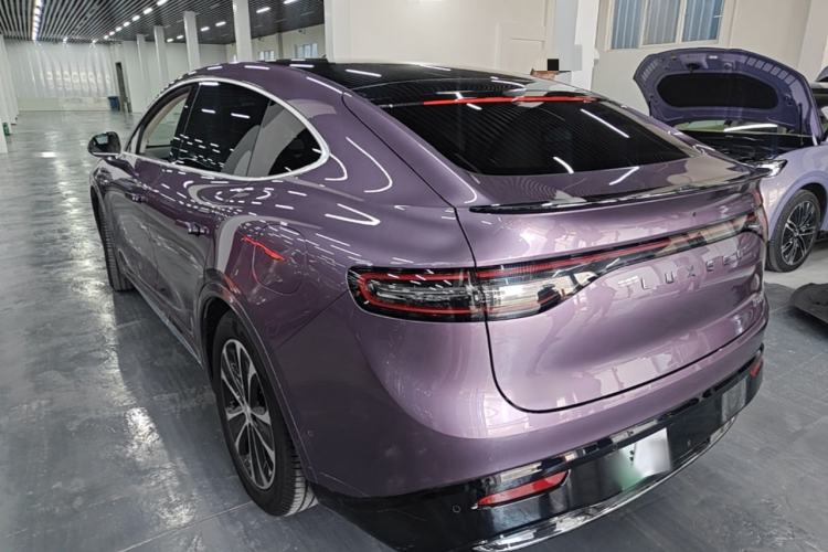 Used Hima Luxeed R7 2025 Range-Extended Version 251 km Max Exterior 2
