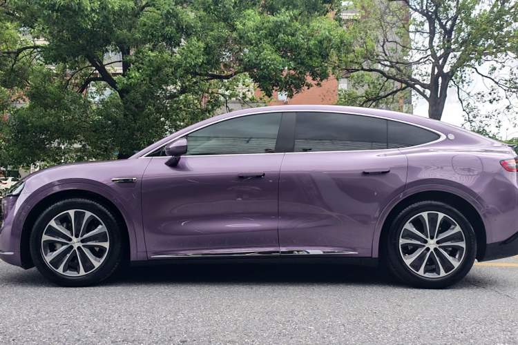 Used Hima Luxeed R7 2025 Range-Extended Version 251 km Max Exterior 3