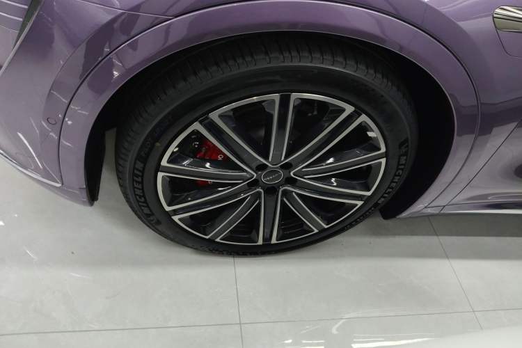 Used Hima Luxeed R7 2025 Extended-Range 331km Ultra Exterior 4