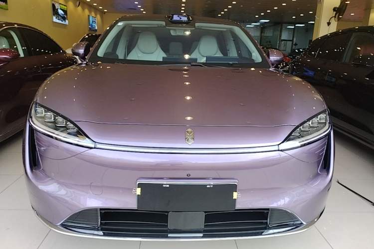 Used Hima Luxeed R7 2025 Extended-Range 331km Ultra Front
