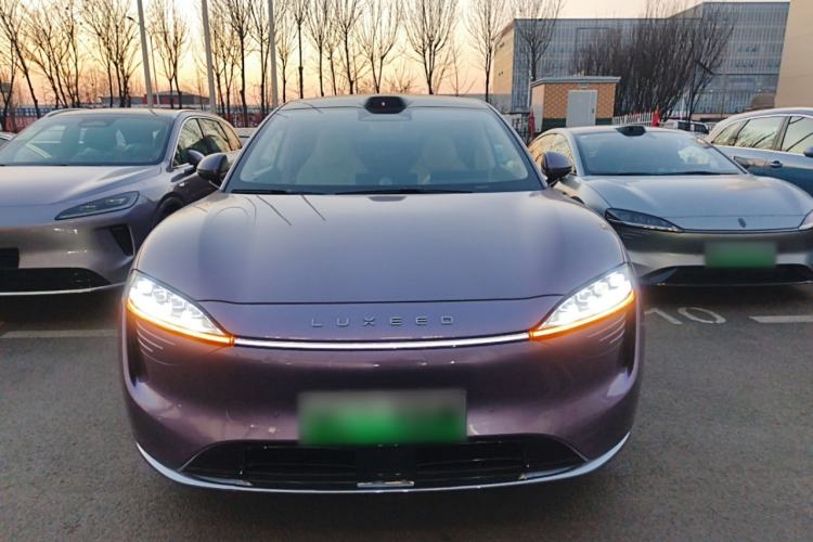 Used Hima Luxeed R7 2025 Extended-Range 331km Ultra Front